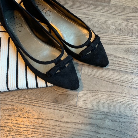 BCBG | Black Suede Bow Flat New In Box - Picture 3 of 8
